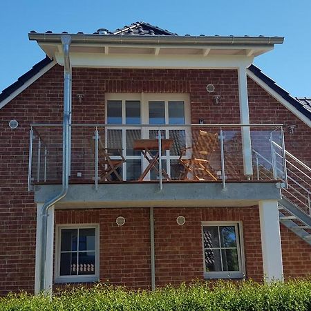 Ferienwohnung Ruegen 1, Alt Reddevitz 108, Insel Ruegen, Mit Kamin ミデルハーゲン エクステリア 写真