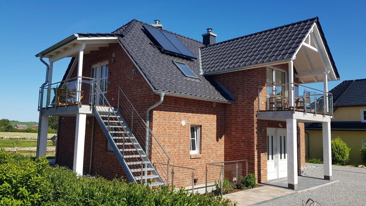 Ferienwohnung Ruegen 1, Alt Reddevitz 108, Insel Ruegen, Mit Kamin ミデルハーゲン エクステリア 写真
